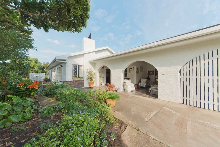 3 Bedroom Property for Sale in Leisure Isle Western Cape